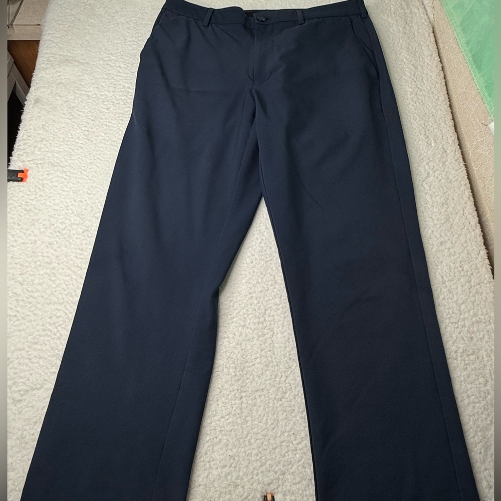 Van Heusen Men's Blue Slim Fit Dress Pants Sz 32x32 Preppy Formal Office